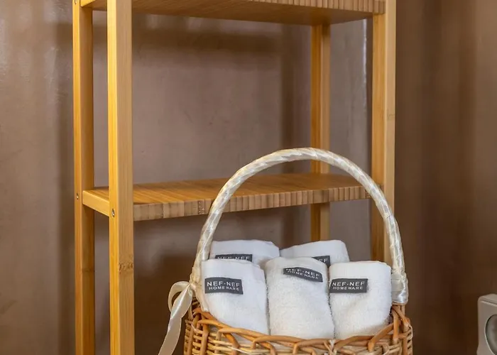 Lapis Domus Milos * Plaka (Milos)