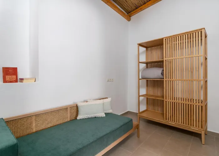 Lapis Domus Milos Plaka (Milos)